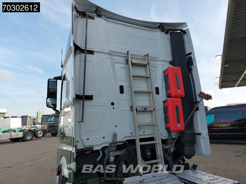Mercedes-Benz Actros 1848 4X2 Mega GigaSpace 2x Tanks - وحدة جر: صورة 5 Mercedes-Benz Actros 1848 4X2 Mega GigaSpace 2x Tanks - وحدة جر: صورة 5