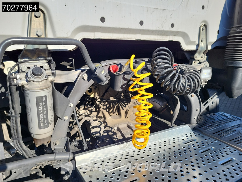 Mercedes-Benz Actros 1851 Actros 4X2 BigSpace 2x Tanks - وحدة جر: صورة 5 Mercedes-Benz Actros 1851 Actros 4X2 BigSpace 2x Tanks - وحدة جر: صورة 5