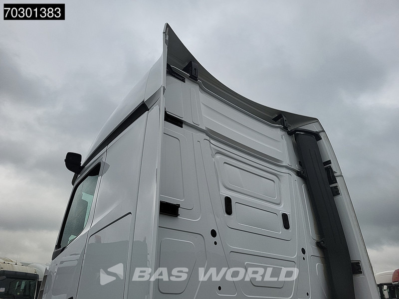 Mercedes-Benz Actros 1863 Actros 4X2 BigSpace Retarder 2x Tanks - وحدة جر: صورة 5 Mercedes-Benz Actros 1863 Actros 4X2 BigSpace Retarder 2x Tanks - وحدة جر: صورة 5