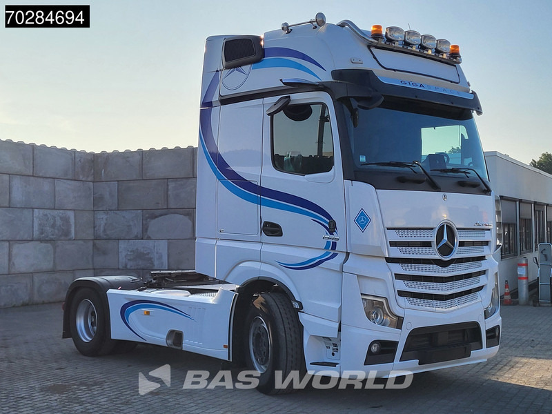 Mercedes-Benz Actros 1945 4X2 GigaSpace 2x Tanks Full-Air Navi MirrorCam ACC - وحدة جر: صورة 3 Mercedes-Benz Actros 1945 4X2 GigaSpace 2x Tanks Full-Air Navi MirrorCam ACC - وحدة جر: صورة 3