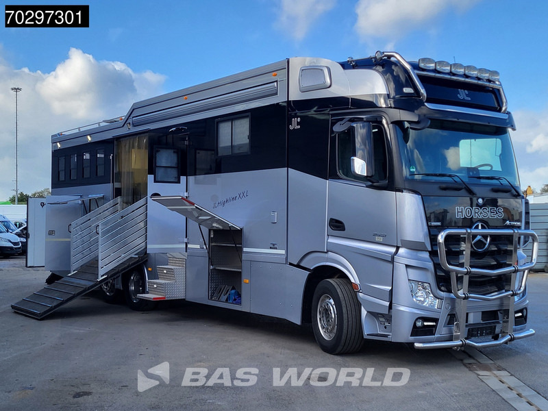 Mercedes-Benz Actros 2551 6X2 Horse truck + Living Standairco Navi ACC Automatic Euro 6 - شاحنة نقل خيل: صورة 3 Mercedes-Benz Actros 2551 6X2 Horse truck + Living Standairco Navi ACC Automatic Euro 6 - شاحنة نقل خيل: صورة 3