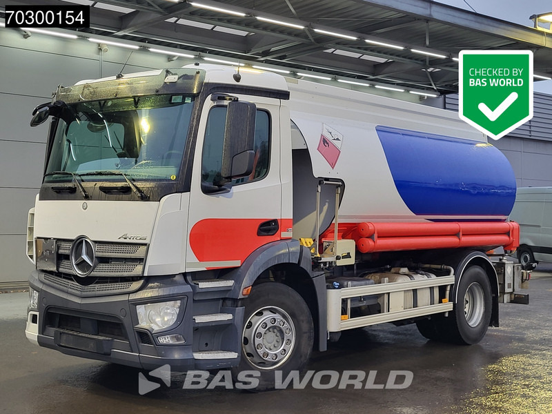 Mercedes-Benz Antos 1824 4X2 13500ltr Fuel tanker 4 comparments ADR Automatic Euro 6 - شاحنة صهريج: صورة 1 Mercedes-Benz Antos 1824 4X2 13500ltr Fuel tanker 4 comparments ADR Automatic Euro 6 - شاحنة صهريج: صورة 1