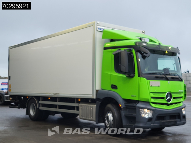 Mercedes-Benz Antos 1827 4X2 2000kg Ladebordwand box heating Automatic Xenon Euro 6 - شاحنة مقفلة: صورة 3 Mercedes-Benz Antos 1827 4X2 2000kg Ladebordwand box heating Automatic Xenon Euro 6 - شاحنة مقفلة: صورة 3