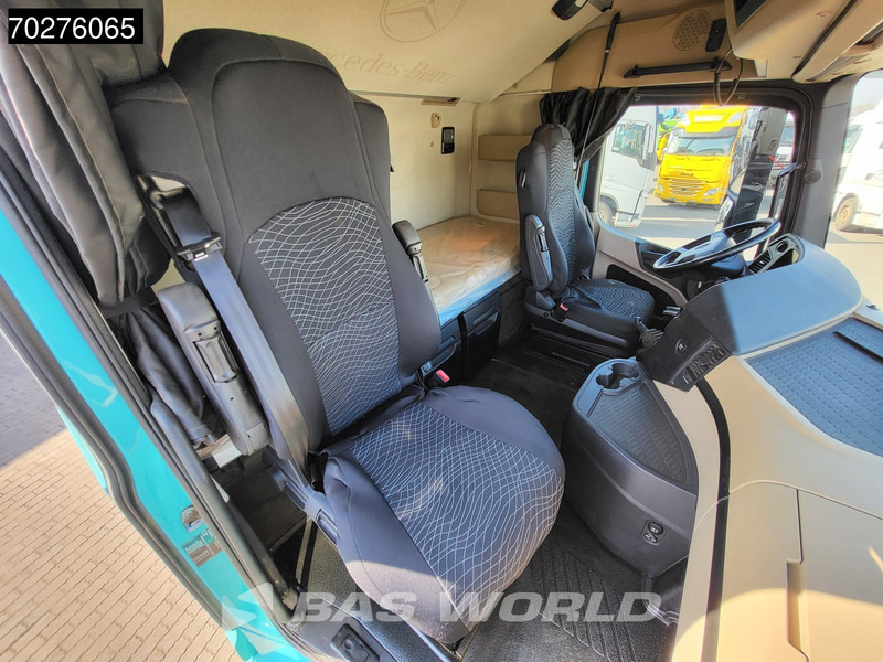 Interior photo 1: وحدة جر Mercedes-Benz Arocs 2651 Arocs 6X4 Big-Space PTO Hydraulik