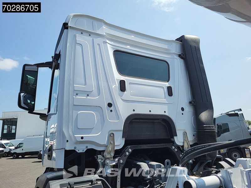 Mercedes-Benz Arocs 4245 8X4 NEW! 13m3 Schwing Stetter Mixer Big-Axle Manual Euro 3 - شاحنة خلاطة خرسانة: صورة 3 Mercedes-Benz Arocs 4245 8X4 NEW! 13m3 Schwing Stetter Mixer Big-Axle Manual Euro 3 - شاحنة خلاطة خرسانة: صورة 3