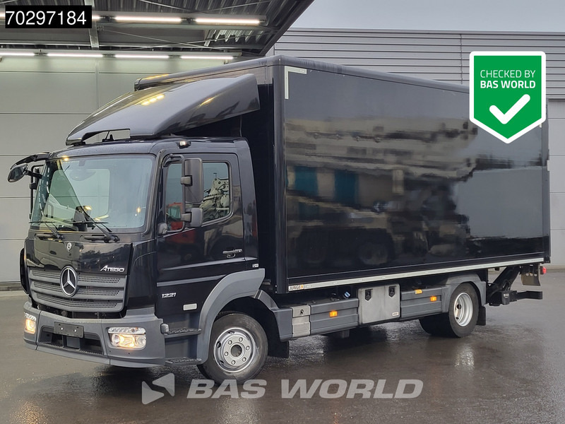 Mercedes-Benz Atego 1221 4X2 Ladebordwand Euro 6 - شاحنة مقفلة: صورة 1 Mercedes-Benz Atego 1221 4X2 Ladebordwand Euro 6 - شاحنة مقفلة: صورة 1
