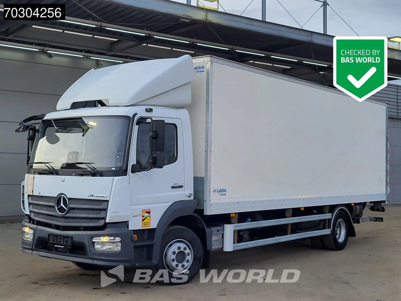 Mercedes-Benz Atego 1318 4X2 13.5tonner ADR Automatic 1500kg Ladebordwand Euro 6 - شاحنة مقفلة: صورة 1 Mercedes-Benz Atego 1318 4X2 13.5tonner ADR Automatic 1500kg Ladebordwand Euro 6 - شاحنة مقفلة: صورة 1