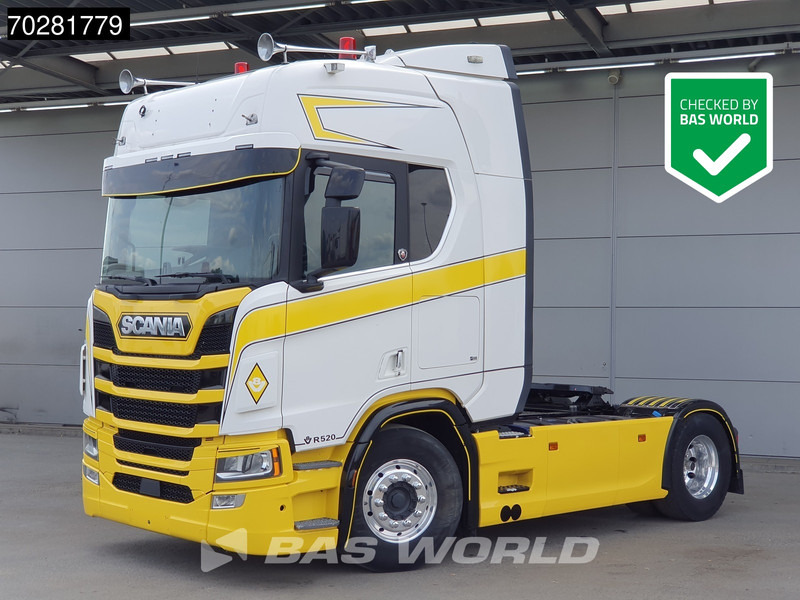Scania R520 4X2 Full-Air Retarder 2x Tanks Standklima Leather Alcoa's - وحدة جر: صورة 1 Scania R520 4X2 Full-Air Retarder 2x Tanks Standklima Leather Alcoa's - وحدة جر: صورة 1