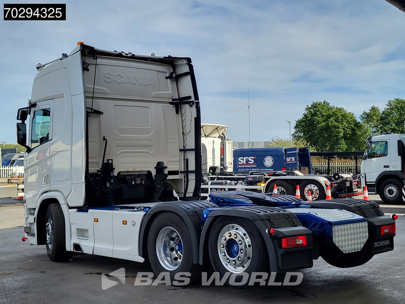 Scania R580 P 6X2 Full-Air Retarder Lift-Axle Leder ACC LED Euro 6 - وحدة جر: صورة 2 Scania R580 P 6X2 Full-Air Retarder Lift-Axle Leder ACC LED Euro 6 - وحدة جر: صورة 2