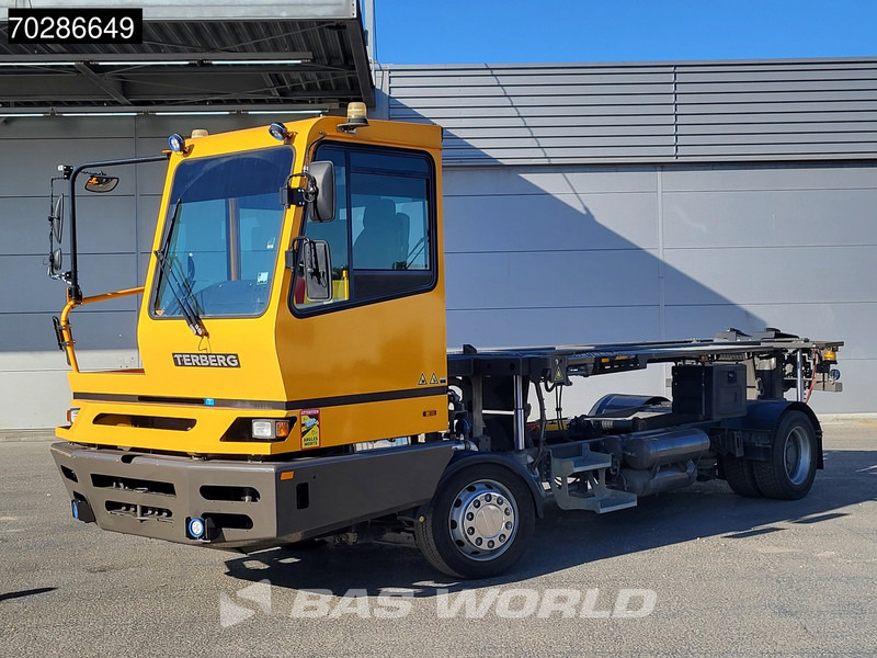 Terberg BC182 4X2 Low hours! Big-Axle Full-Air Drumbrakes Euro 3 - شاحنة: صورة 3 Terberg BC182 4X2 Low hours! Big-Axle Full-Air Drumbrakes Euro 3 - شاحنة: صورة 3