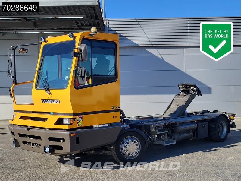 Terberg BC182 4X2 Low hours! Big-Axle Full-Air Drumbrakes Euro 3 - شاحنة: صورة 1 Terberg BC182 4X2 Low hours! Big-Axle Full-Air Drumbrakes Euro 3 - شاحنة: صورة 1