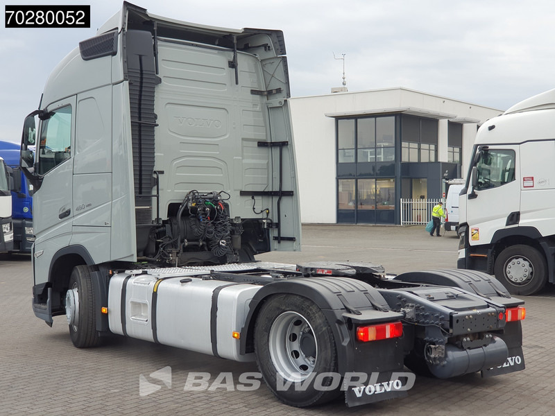 Volvo FH 460 FH 4X2 VEB+ 2x Tanks ACC LED - وحدة جر: صورة 2 Volvo FH 460 FH 4X2 VEB+ 2x Tanks ACC LED - وحدة جر: صورة 2