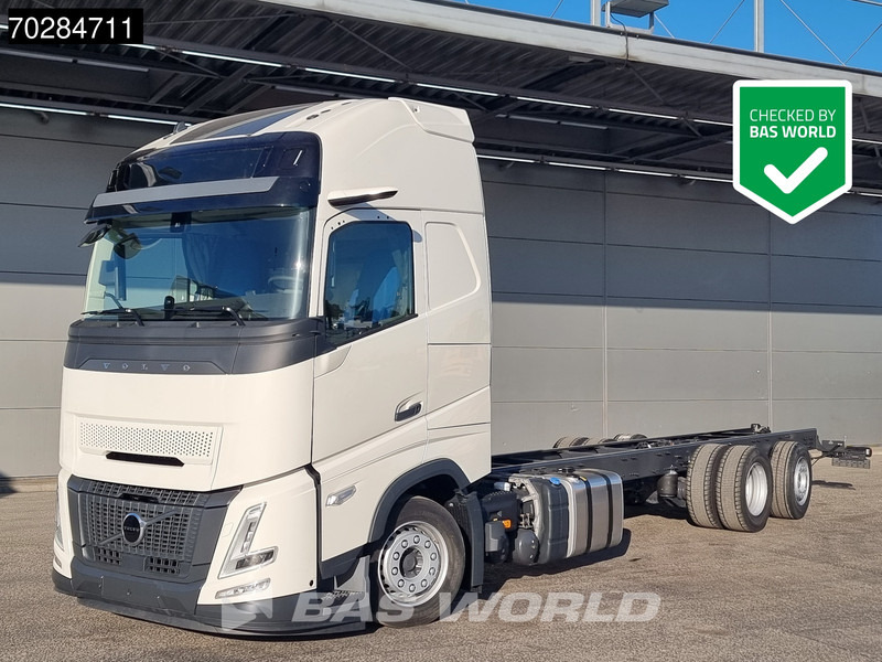 Volvo FH 62 R AERO 6X2 NEW Horsetruck chassis Lift+Lenkachse Dynamic Steering Mirror cam Euro 6 - شاحنة: صورة 1 Volvo FH 62 R AERO 6X2 NEW Horsetruck chassis Lift+Lenkachse Dynamic Steering Mirror cam Euro 6 - شاحنة: صورة 1