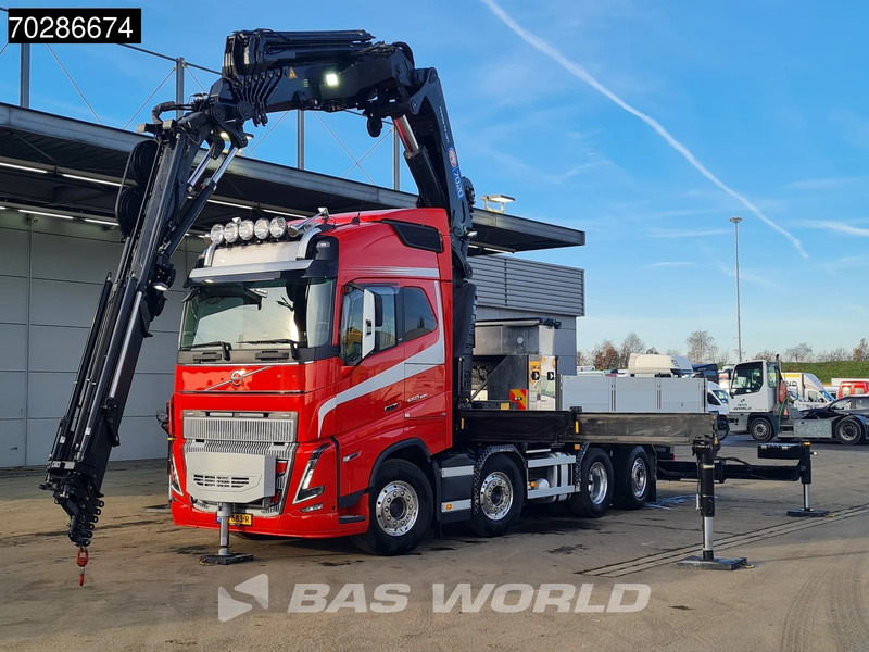 Volvo FH16 650 FH16 8X2 NL-Truck HMF 7020K-RCS Crane + Jib Lift+Steering-Axle Navi LED - شاحنات مسطحة, شاحنة كرين: صورة 5 Volvo FH16 650 FH16 8X2 NL-Truck HMF 7020K-RCS Crane + Jib Lift+Steering-Axle Navi LED - شاحنات مسطحة, شاحنة كرين: صورة 5