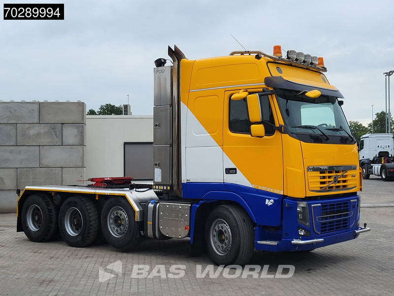 Volvo FH16 700 FH16 8X4 90T! Retarder Big-Axle Lift+Lenkachse Euro 5 - وحدة جر: صورة 3 Volvo FH16 700 FH16 8X4 90T! Retarder Big-Axle Lift+Lenkachse Euro 5 - وحدة جر: صورة 3