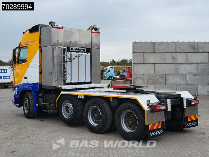 Volvo FH16 700 FH16 8X4 90T! Retarder Big-Axle Lift+Lenkachse Euro 5 - وحدة جر: صورة 2 Volvo FH16 700 FH16 8X4 90T! Retarder Big-Axle Lift+Lenkachse Euro 5 - وحدة جر: صورة 2