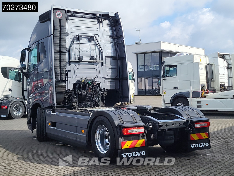 Volvo FH16 750 4X2 2x Tanks Standklima ACC Alcoa's LED - وحدة جر: صورة 2 Volvo FH16 750 4X2 2x Tanks Standklima ACC Alcoa's LED - وحدة جر: صورة 2
