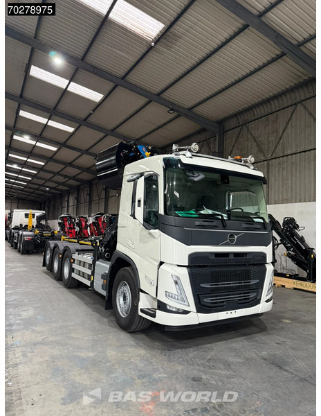 Volvo FM 460 8X4 NEW! Palfinger Q200Z95TR HPLS Crane + HT 24 TEC Hooklift ACC LED - شاحنة ذات خطاف, شاحنة كرين: صورة 2 Volvo FM 460 8X4 NEW! Palfinger Q200Z95TR HPLS Crane + HT 24 TEC Hooklift ACC LED - شاحنة ذات خطاف, شاحنة كرين: صورة 2