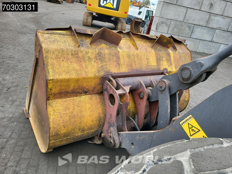 اللودر بعجل Volvo L120 E Quick Coupler: صورة 14 اللودر بعجل Volvo L120 E Quick Coupler: صورة 14