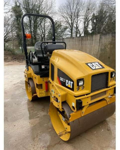 Caterpillar CB2.7 - مدحلة اسفلت: صورة 3 Caterpillar CB2.7 - مدحلة اسفلت: صورة 3