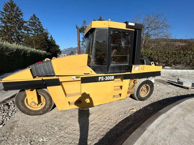 Caterpillar PS300B - مدحلة هوائية: صورة 3 Caterpillar PS300B - مدحلة هوائية: صورة 3
