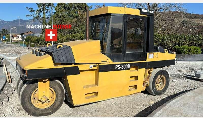 Caterpillar PS300B - مدحلة هوائية: صورة 1 Caterpillar PS300B - مدحلة هوائية: صورة 1