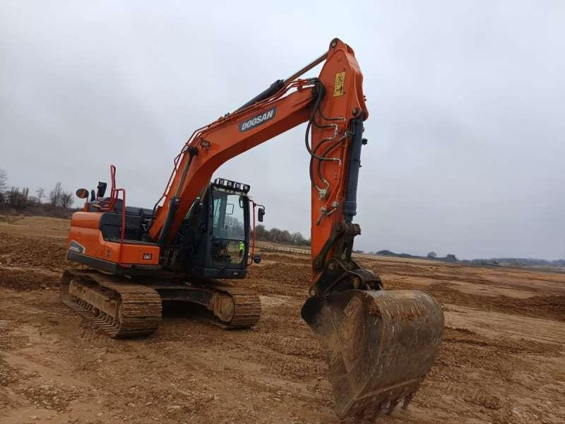 Doosan DX140LC-5 - حفار زحاف: صورة 1 Doosan DX140LC-5 - حفار زحاف: صورة 1
