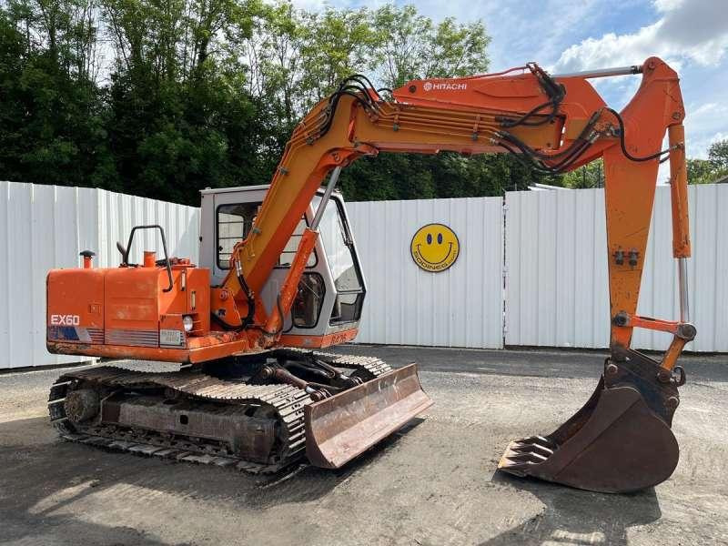 Hitachi EX60 - حفار زحاف: صورة 1 Hitachi EX60 - حفار زحاف: صورة 1