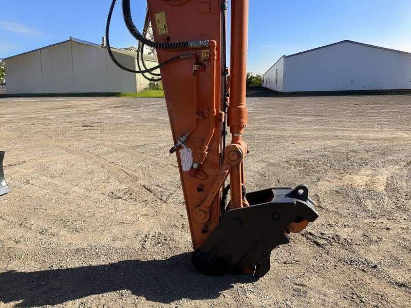 Hitachi ZX180W-7 - حفارة دولاب: صورة 5 Hitachi ZX180W-7 - حفارة دولاب: صورة 5