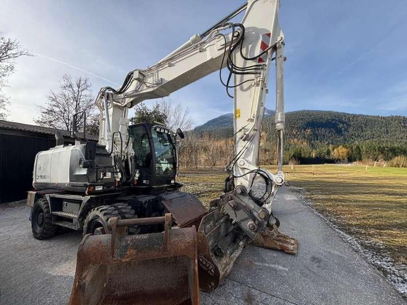 Hitachi ZX190W-5B - حفارة دولاب: صورة 1 Hitachi ZX190W-5B - حفارة دولاب: صورة 1