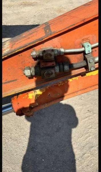 Hitachi ZX210LC-3 - معالج النفايات: صورة 5 Hitachi ZX210LC-3 - معالج النفايات: صورة 5