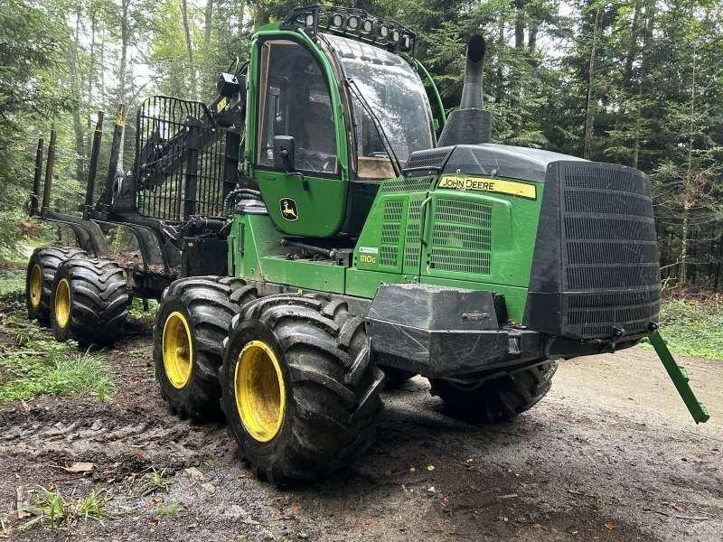 John Deere 1110G - حافلة الغابات: صورة 2 John Deere 1110G - حافلة الغابات: صورة 2
