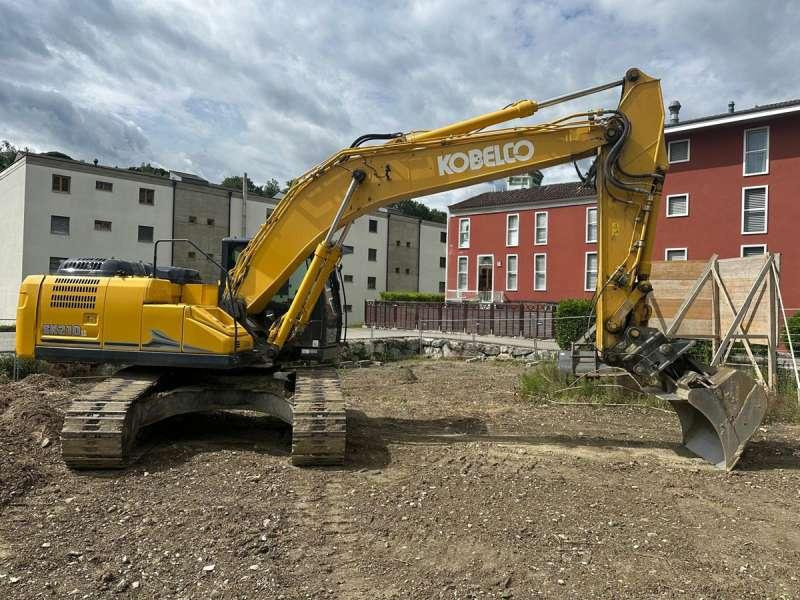 Kobelco SK210LC-11 - حفار زحاف: صورة 2 Kobelco SK210LC-11 - حفار زحاف: صورة 2