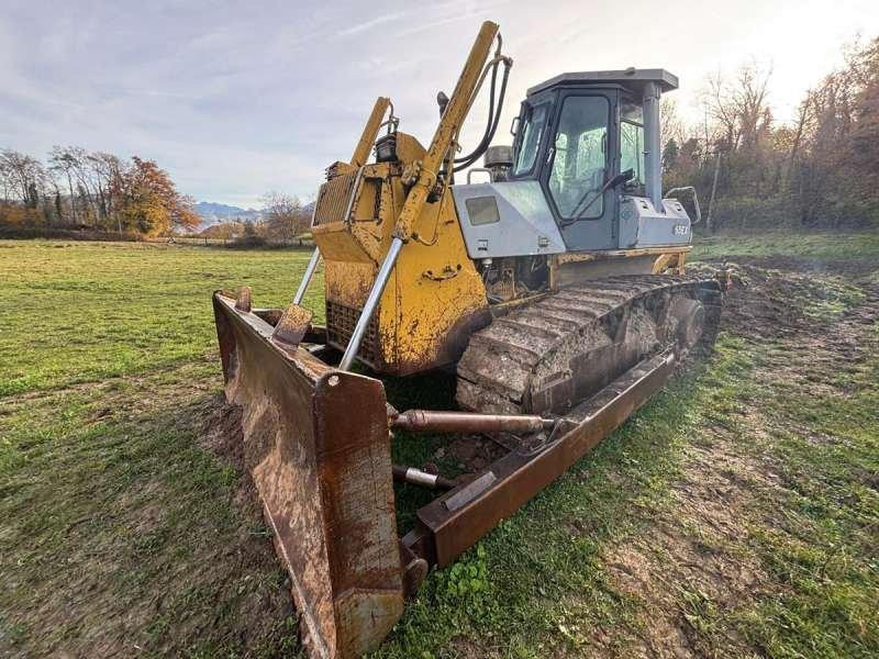 Komatsu D65EX-12 - جرافة: صورة 3 Komatsu D65EX-12 - جرافة: صورة 3