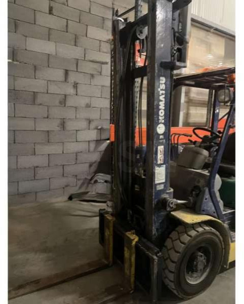 Komatsu FD25T-14 - رافعة شوكية ديزل: صورة 2 Komatsu FD25T-14 - رافعة شوكية ديزل: صورة 2