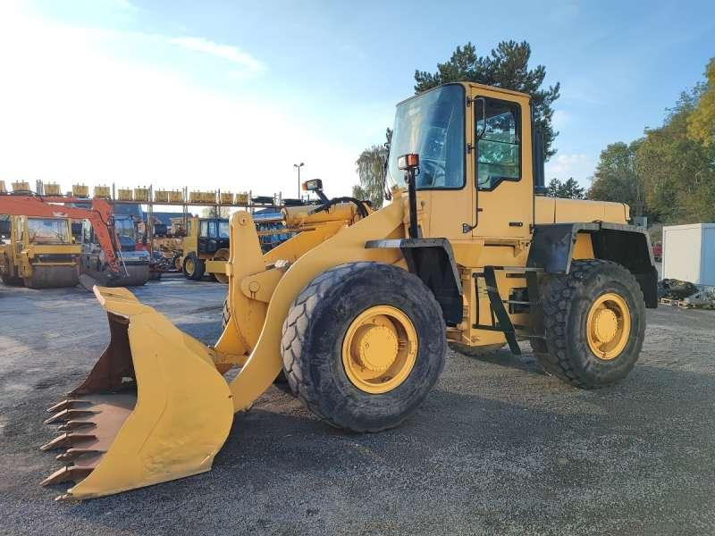 Komatsu WA270-3 - اللودر بعجل: صورة 3 Komatsu WA270-3 - اللودر بعجل: صورة 3