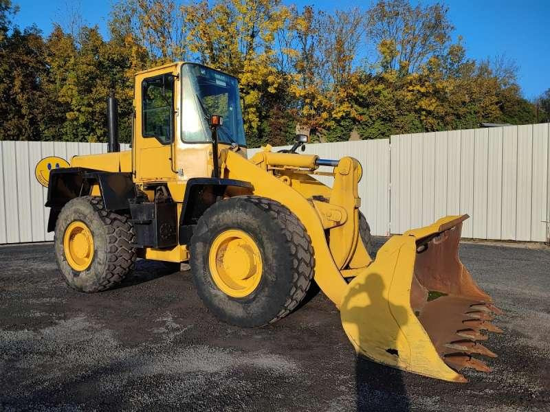 Komatsu WA270-3 - اللودر بعجل: صورة 1 Komatsu WA270-3 - اللودر بعجل: صورة 1