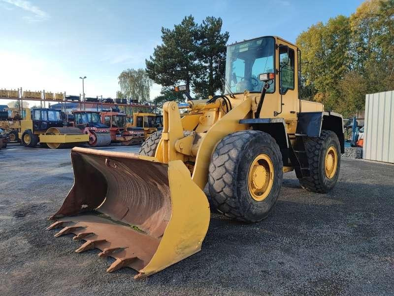 Komatsu WA270-3 - اللودر بعجل: صورة 2 Komatsu WA270-3 - اللودر بعجل: صورة 2