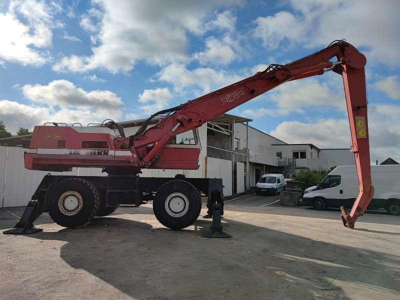 معالج النفايات Liebherr A942: صورة 6
