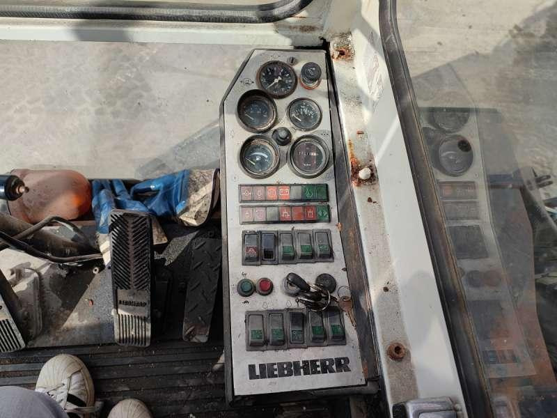 معالج النفايات Liebherr A942: صورة 44