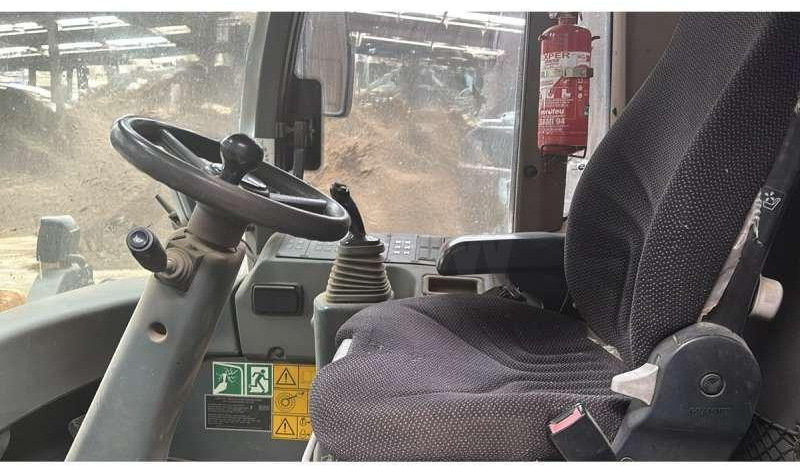 Liebherr L576 - اللودر بعجل: صورة 5 Liebherr L576 - اللودر بعجل: صورة 5