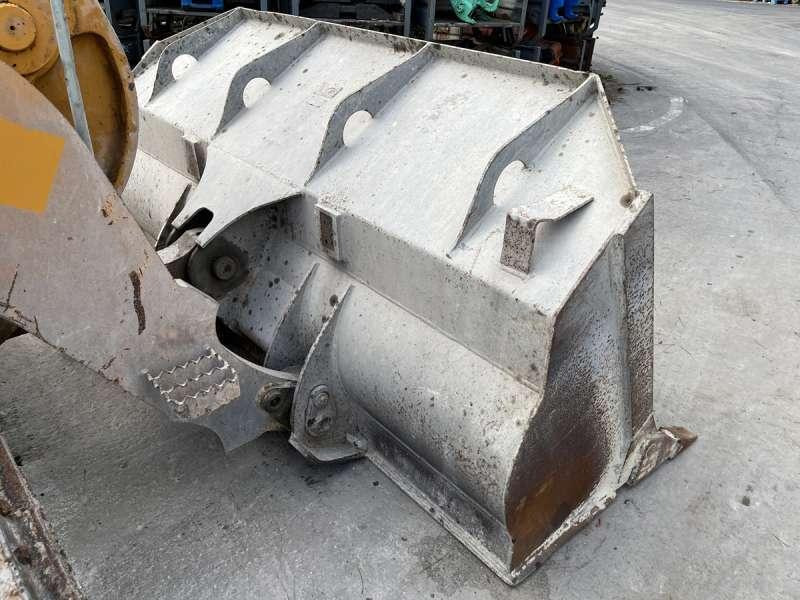 اللودر المجنزر Liebherr LR614: صورة 11