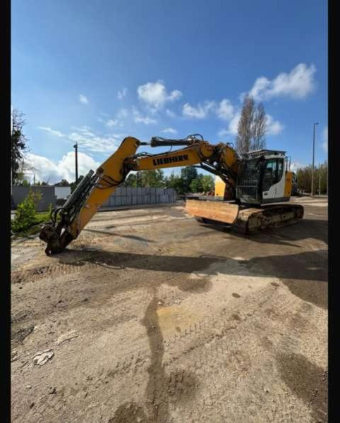 Liebherr R926 COMPACT - حفار زحاف: صورة 2 Liebherr R926 COMPACT - حفار زحاف: صورة 2