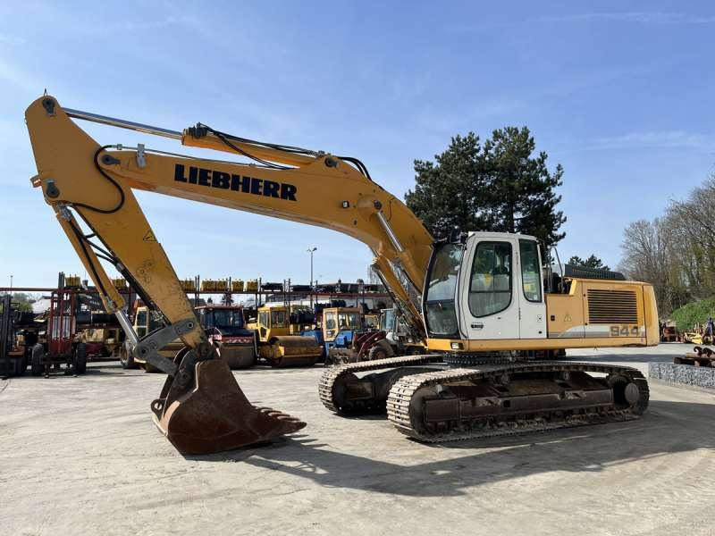 Liebherr R944C LC LITRONIC - حفار زحاف: صورة 3 Liebherr R944C LC LITRONIC - حفار زحاف: صورة 3