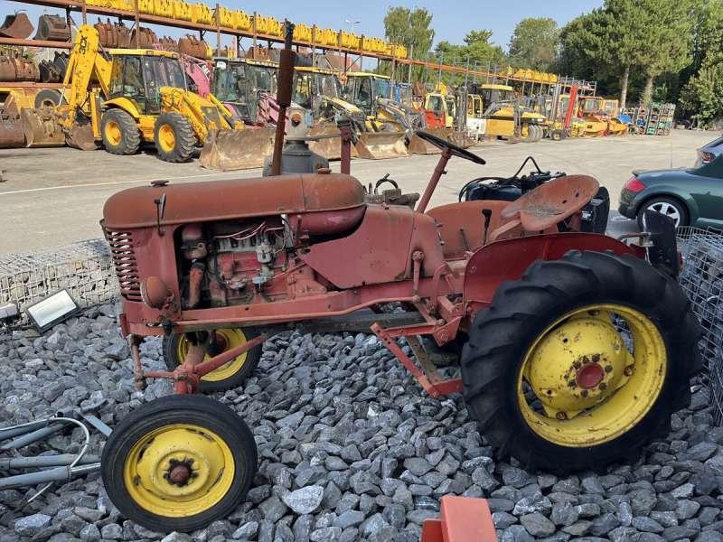 MASSEY-HARRIS PONY 812 - جرار: صورة 5 MASSEY-HARRIS PONY 812 - جرار: صورة 5