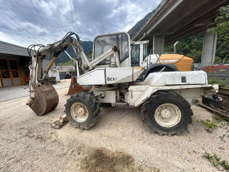 حفارة دولاب Mecalac 8CXI: صورة 9