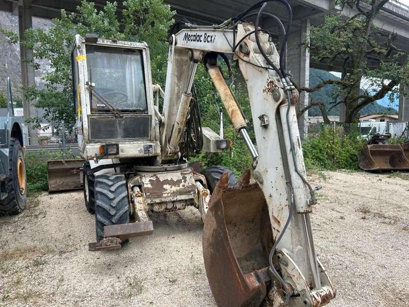 حفارة دولاب Mecalac 8CXI: صورة 21