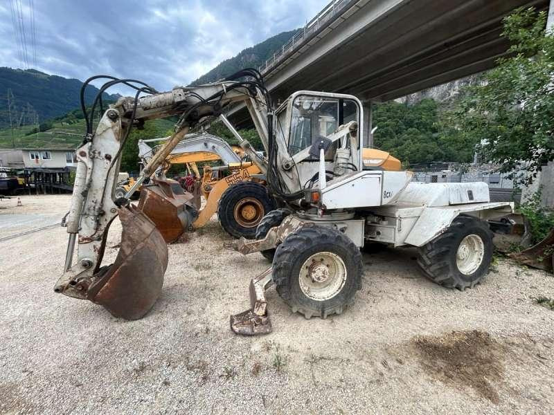 حفارة دولاب Mecalac 8CXI: صورة 10