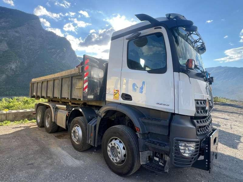 Mercedes AROCS 3253 8X4 - شاحنة قلاب: صورة 1 Mercedes AROCS 3253 8X4 - شاحنة قلاب: صورة 1
