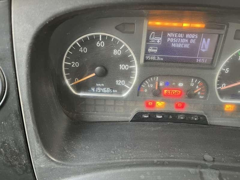 شاحنة ذات خطاف Mercedes AXOR 1833: صورة 49